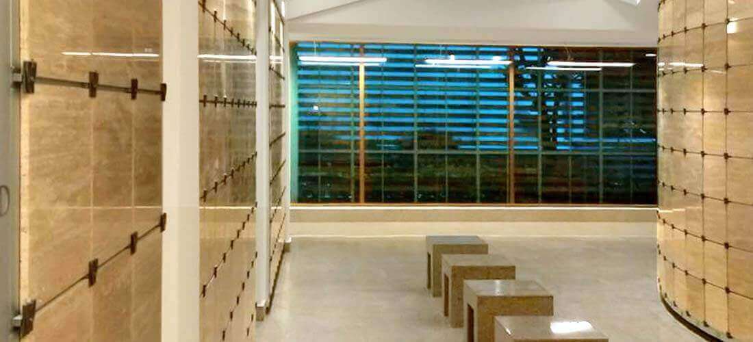 Mausoleum 20